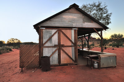 Cattle station bar