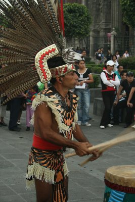 indigenous drummer, zocalo