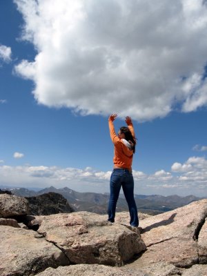 M holds up the clouds