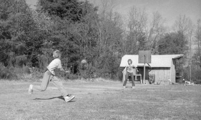 Jeff throwing Doug a pass