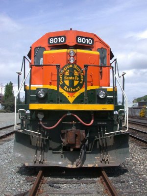 Detail Images: BNSF SD40-2 #8010