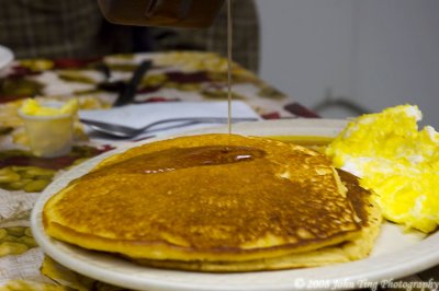 bb0008 : Pancakes and eggs