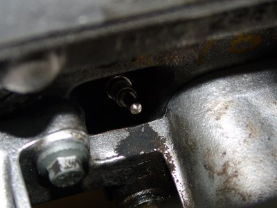 29 Bytte ut 3 glowplugs.JPG