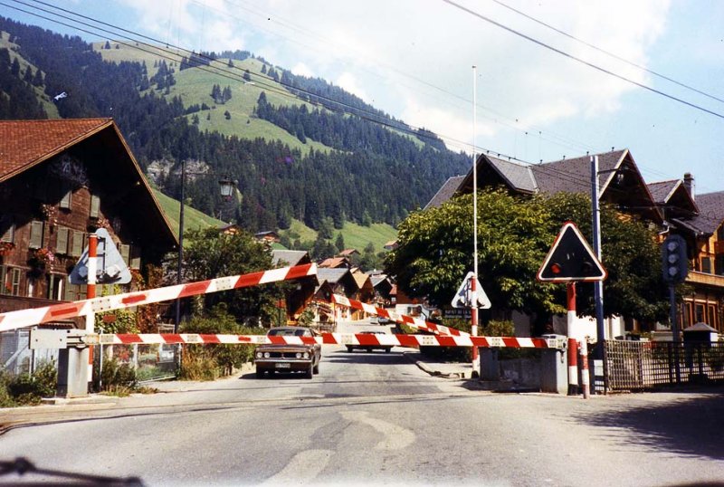 Towards Gstaad, Saanen.jpg