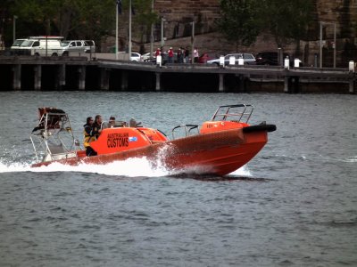 Customs boat new.jpg