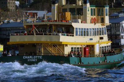 Sydney ferry.jpg