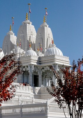 Shri Swaminarayan Mandir in Lilburn, GA