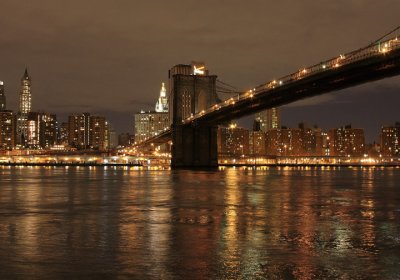 Brooklyn bridge and the downtown Manhattan