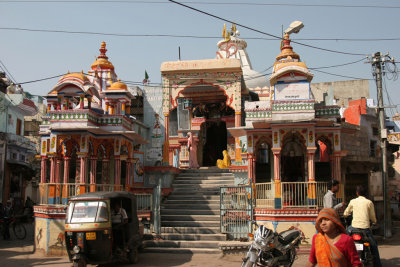 76 Le temple hindouiste.JPG