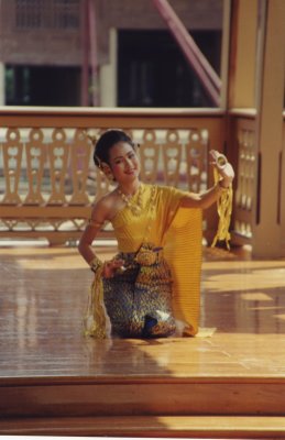 dancer-Bangkok Thailand