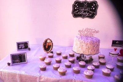 cake table 