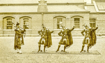 Piper and Dancers
