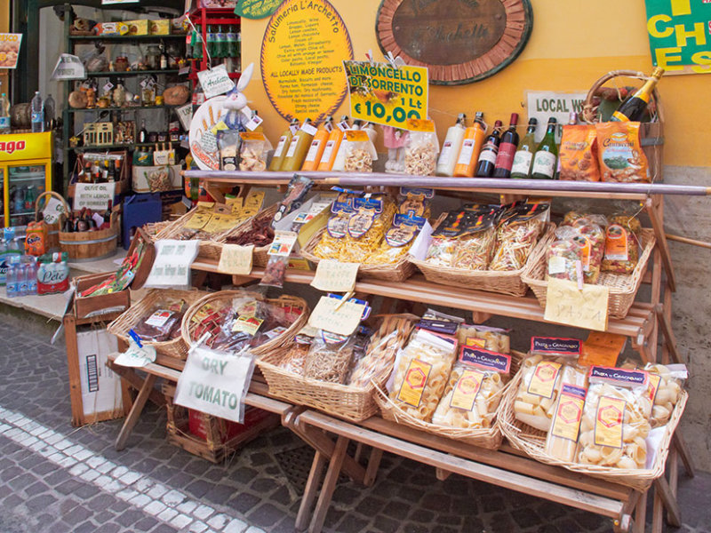 G10_0849.jpg A street scene - Via San Cesareo, Sorrento, Campania -  A Santillo 2010