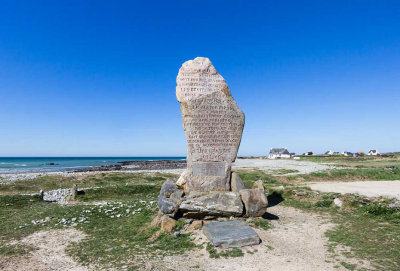 IMG_5957-Edit.jpg Menhir at Canté Beach commemorating the wreck of the Droits de l'Homme - Brittany France - © A Santillo 2014