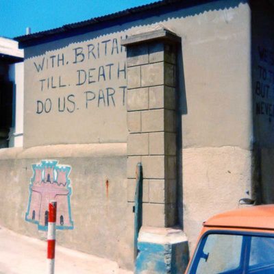 Gibraltar_02.jpg Political graffiti on houses - Gibraltar - © A Santillo 1979