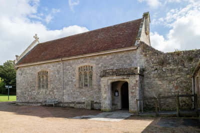 IMG_6771-Edit.jpg Church of St Nicholas in Castro - Carisbrooke Castle Newport - © A Santillo 2015