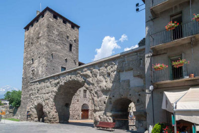 _MG_0946-Edit.jpg Porta Preatoria, Via Porta Pretoria, Aosta -  A Santillo 2006