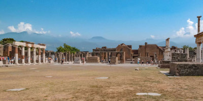 G10_0677-Edit.jpg Foro - Pompeii, Campania   A Santillo 2010