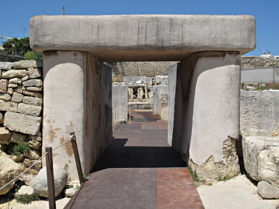 G10_0155.jpg Stone gateway - Tarxien Temples, Tarxien - © A Santillo 2009
