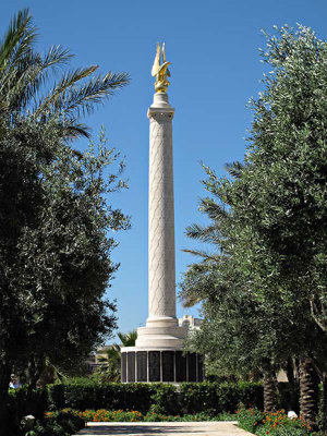 G10_0209.jpg War memorial near to Triton Fountain - Vjal Ir-Re Dwardu VII, Valletta - © A Santillo 2009