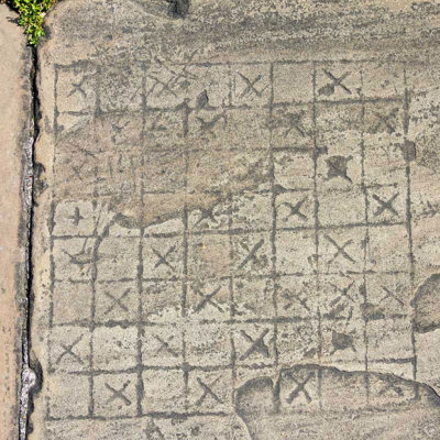 IMG_3249.jpg Ancient board game engraved - Newton Terrace, York - © A Santillo 2011