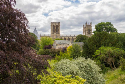 IMG_3304.jpg York Minster from walls near Robin Hood's Tower - Moatside Court, York - © A Santillo 2011