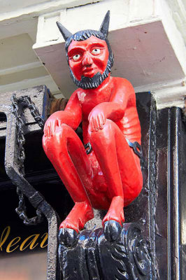 IMG_3524.jpg Red Printer's Devil - at entrance to Coffee Yard, Stonegate, York - © A Santillo 2011