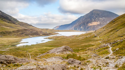 _MG_2557-Edit.jpg Y Garn & Llyn Idwal tarn - Glder Fawr Snowdonia -  A Santillo 2009