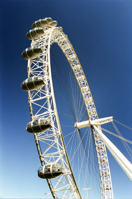 0018.jpg The London Eye - London - © A Santillo 2003