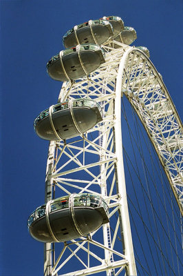 0020.jpg The London Eye - London - © A Santillo 2003
