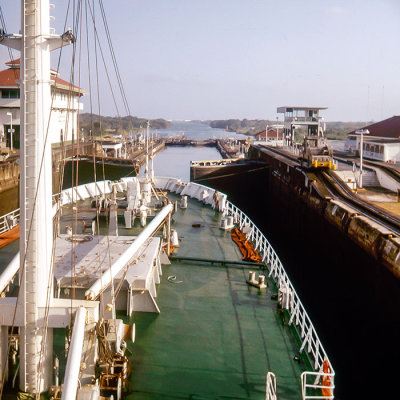 A_057_img_0245.jpg The MV Glasgow Clipper entering the Panama Canal on the 25th February - © A Santillo 2005