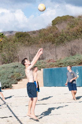 20181004BBeachVballPractice_7.jpg