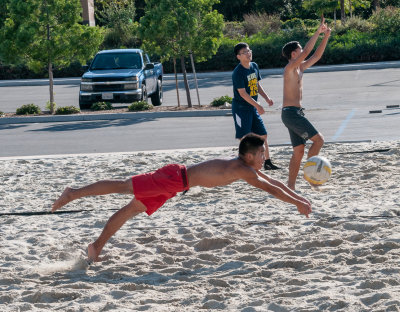 20181004BBeachVballPractice_9.jpg