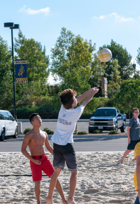 20181004BBeachVballPractice_10.jpg