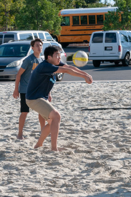 20181004BBeachVballPractice_18.jpg