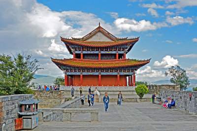 22_South Gate seen from the city wall.jpg