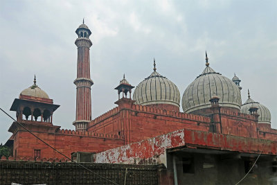 10_Jama Masjid seen from the cycle rickshaw.jpg
