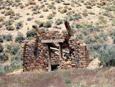 rock shack ruins