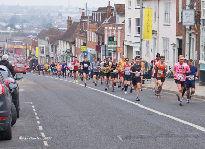 A String of 4,000 Half Marathon Runners 