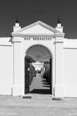 Cemetery San Sebastian de Aracena bw 2018-06-23