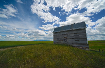 Old Barn Along the Way