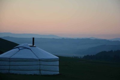 5am at Princess Lodge looking down valley
