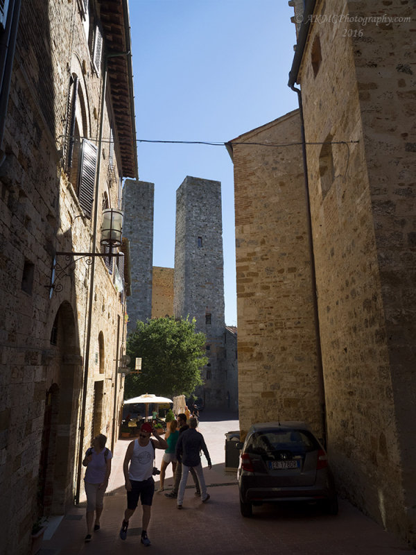 20160823_015477 Towards The Two Tower Houses, Plural