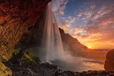 2017 Seljalandsfoss-_97A4374.jpg