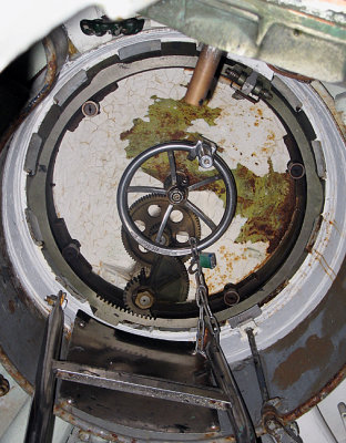 Forward escape trunk