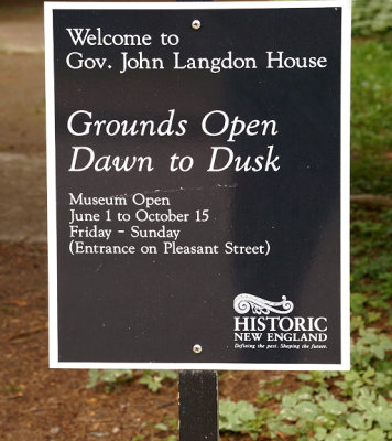 Governor John Landon House - gardens