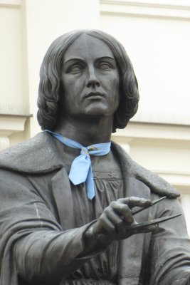 Copernic is wearing a tie