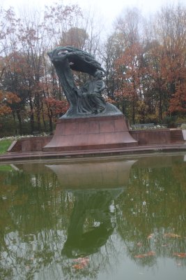 Statue de Frdric Chopin sous le saule dans le Łazienki  Parc