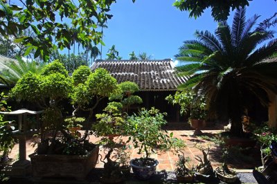 Cultural daytrip Vietnam. Ancient House