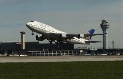 ChicagoIL UAL 747 Rotating 10-25-17 1051 AM 12.jpg